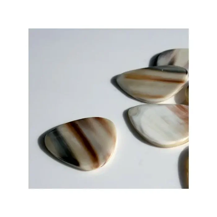 Bone Tones WH1 White Buffalo Horn (1)