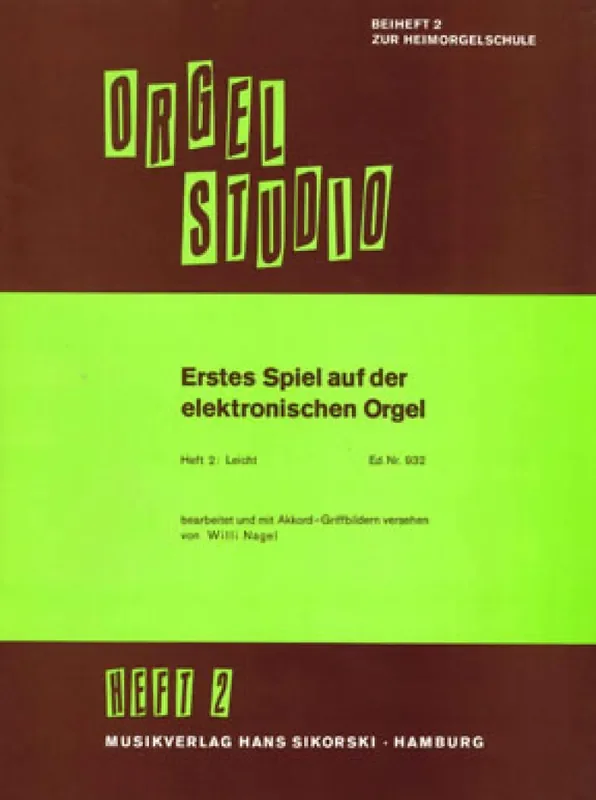 Erstes Spiel auf der elektronischen Orgel