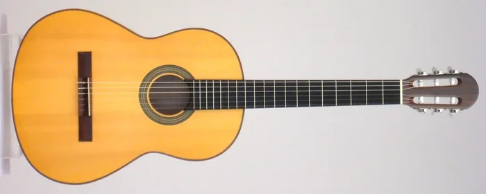 M.Seliger C8 Meister Konzertgitarre