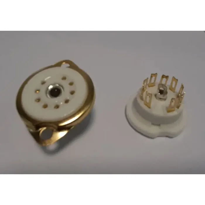 Socket 9-polig Chassis Gold