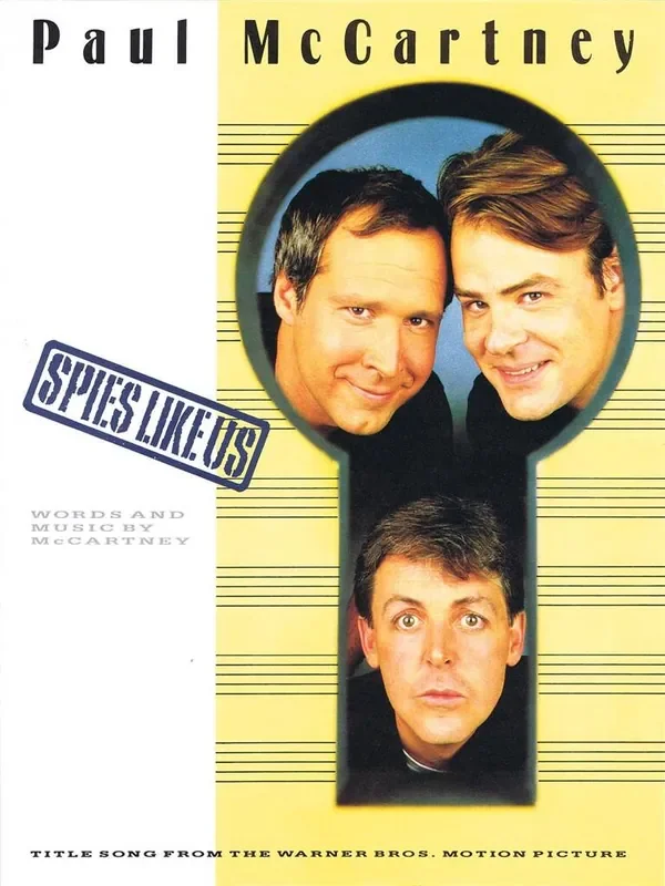 Spies Like Us Gesang mit Klavier